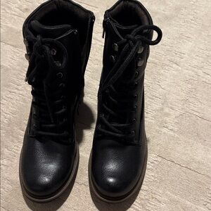 boc Black Women's Lace-Up Ankle Boots